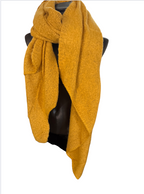 Écharpes unies à bout en pointe