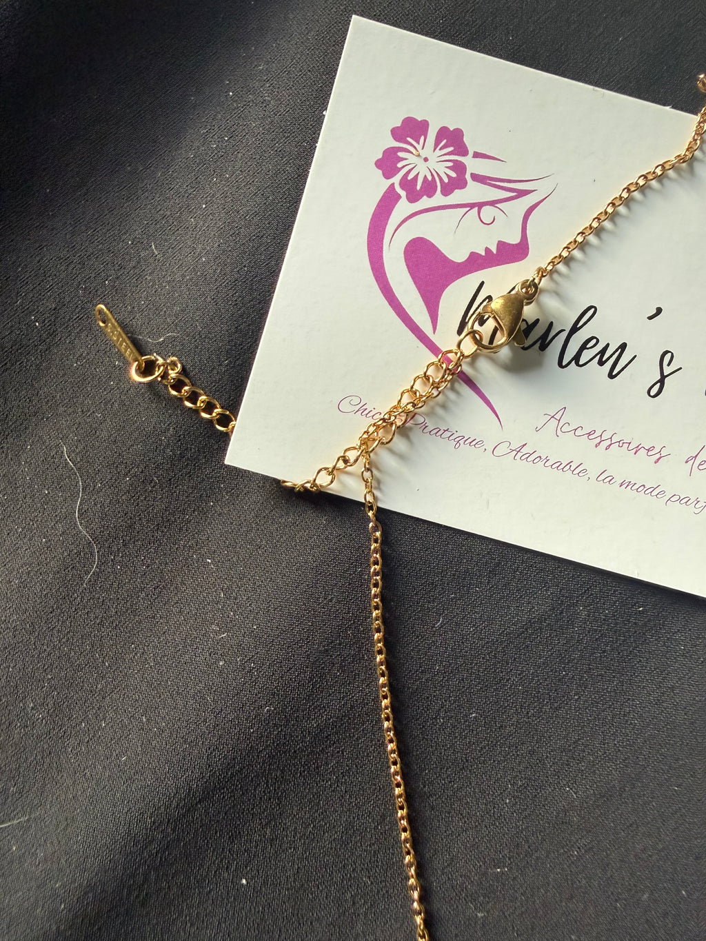 parure collier et boucle d'oreilles