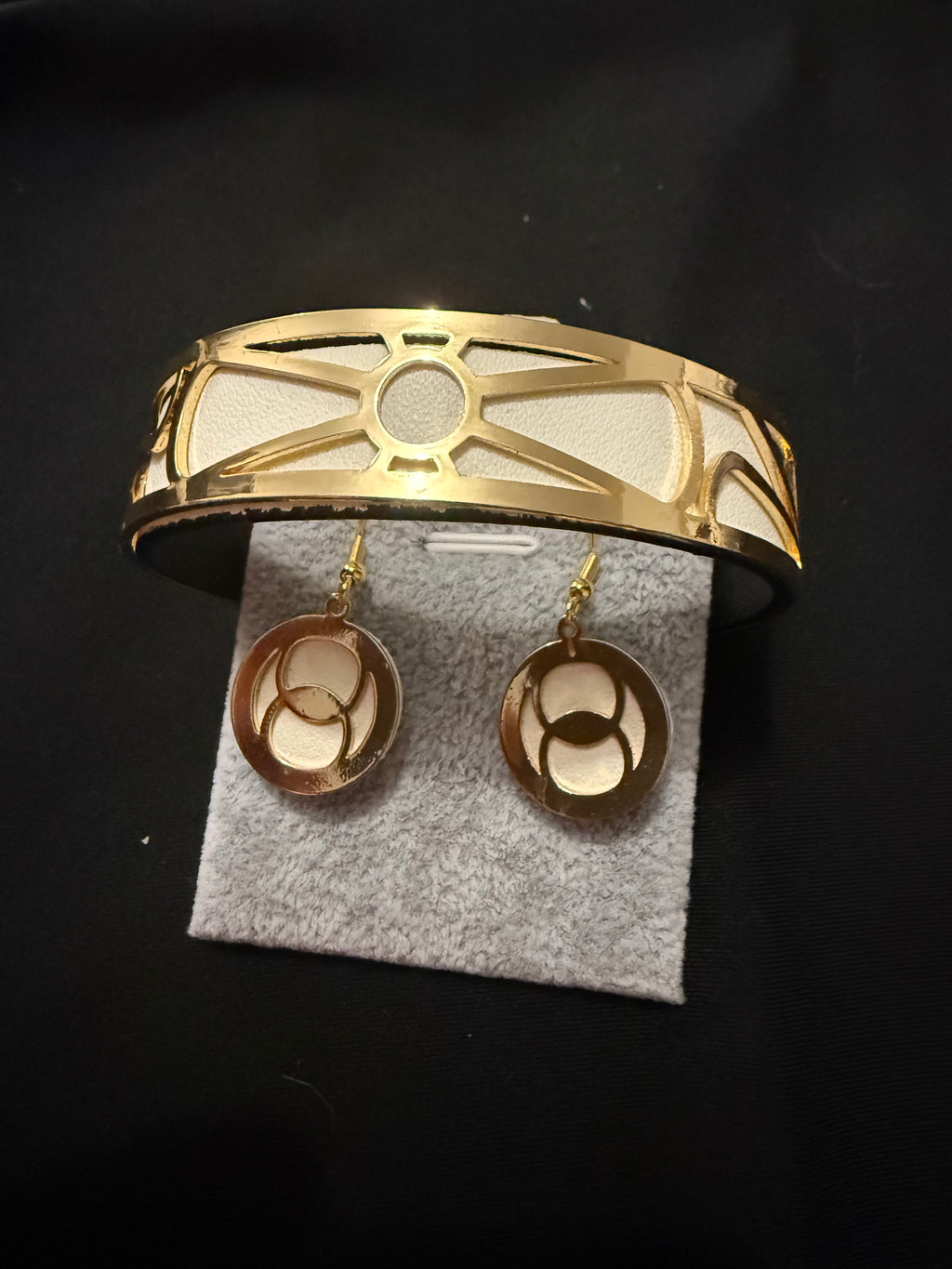 ensemble bracelet et boucle d'oreille