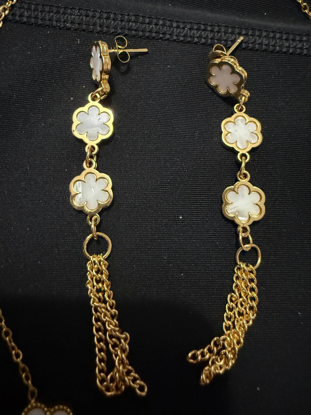 ensemble collier boucle d'oreille