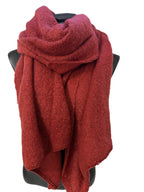 Écharpes unies à bout en pointe