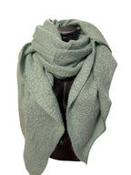 Écharpes unies à bout en pointe