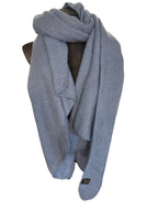 Écharpes unies à bout en pointe