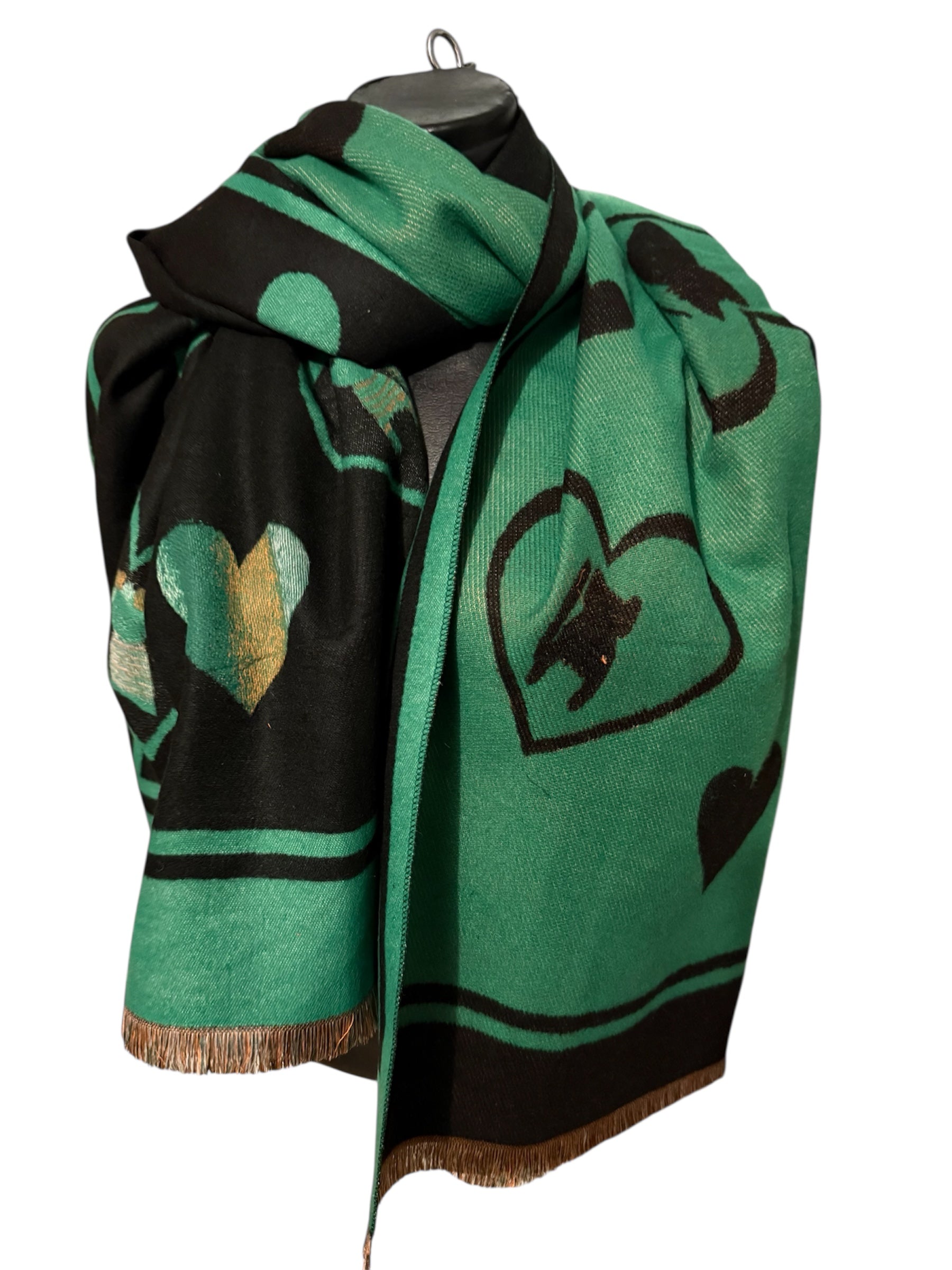 Echarpes reversibles à motifs coeurs