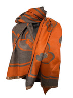 Echarpes reversibles à motifs coeurs