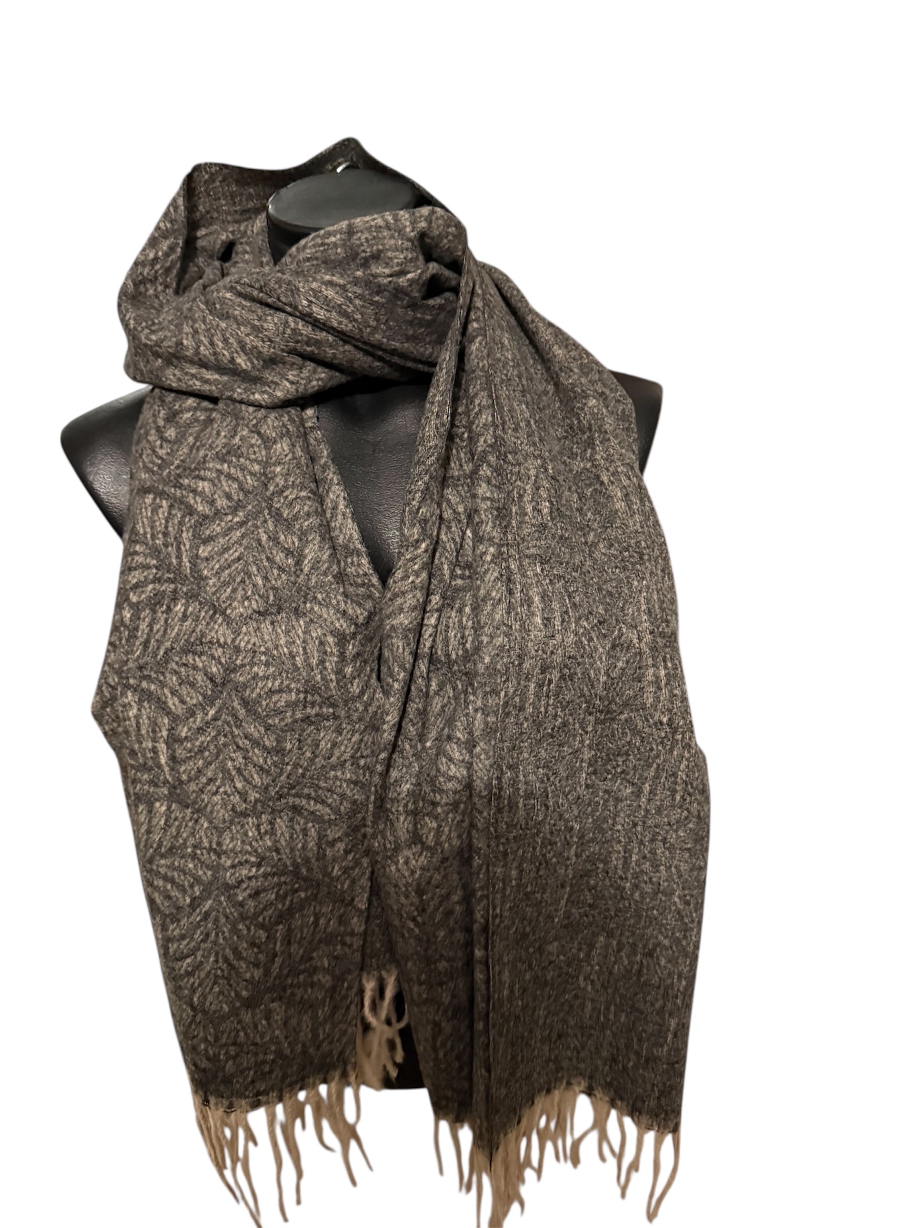 Echarpe motif feuilles