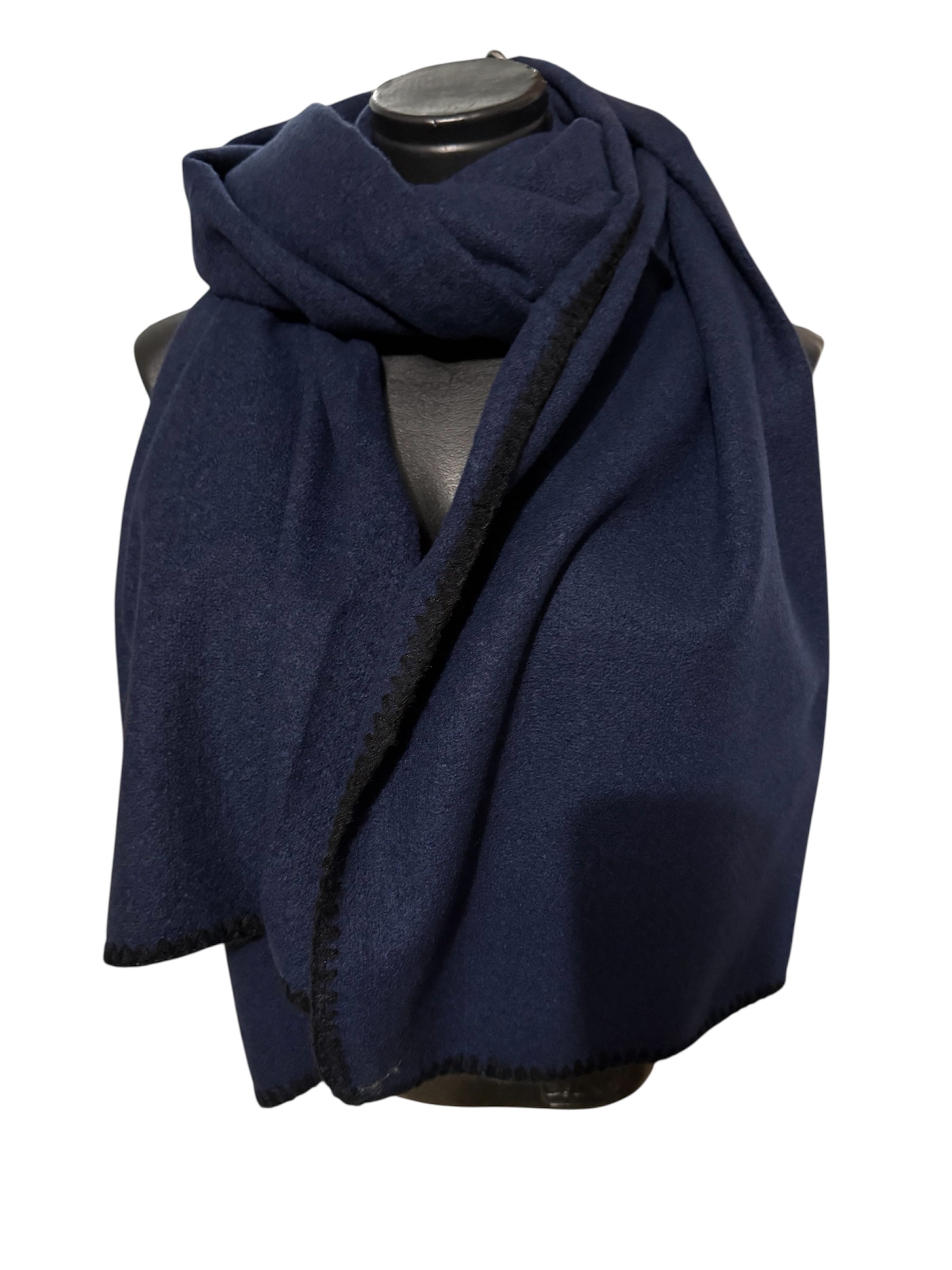 Echarpes unies avec bordures apparentes